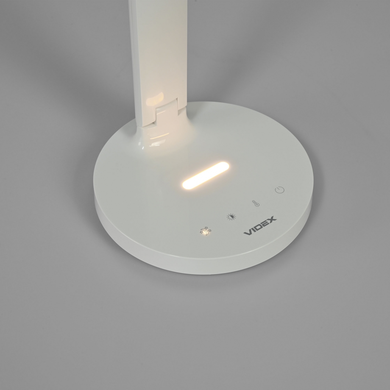 LED лампа настiльна з акумулятором VIDEX VL-TF16W 5W 1800-5000K